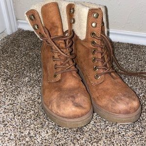 combat winter boots
